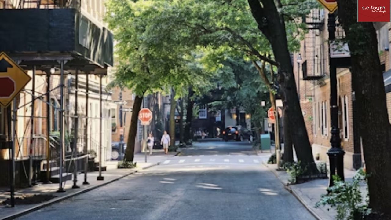 where-do-most-tourists-stay-in-nyc